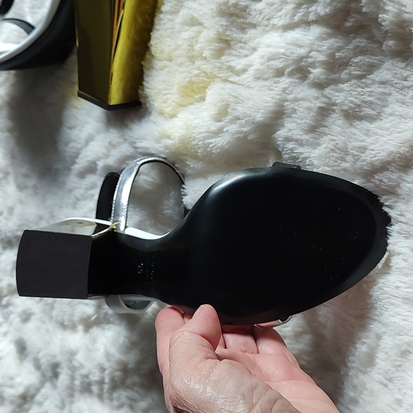 Giuseppe Zanotti Design gold mirrored high heel shoe - Picture 10 of 12